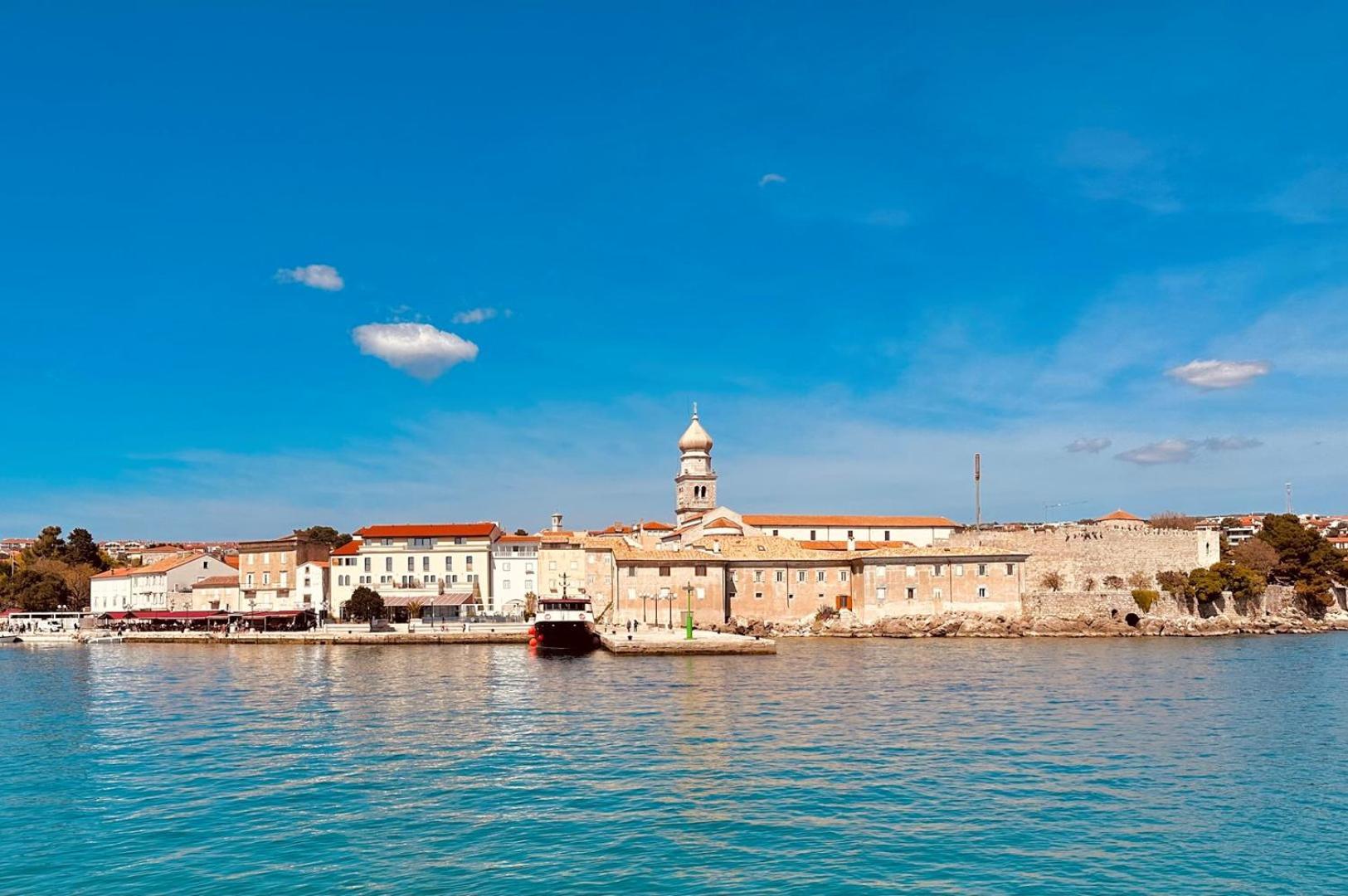 Cozy Apartment Rosmarin With A Sea View Krk Town Esterno foto